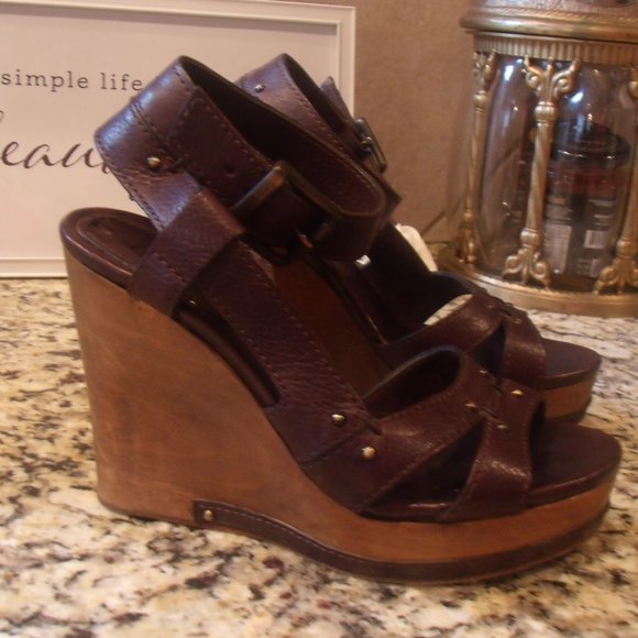 Chloe Shoes - Chloe Leather Wooden Wedge Heel Sandals